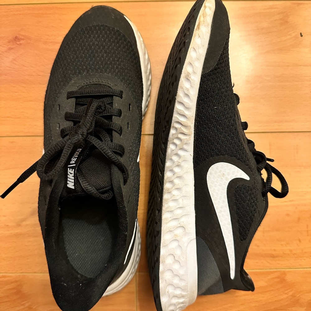 Nike Revolution Running Shoes